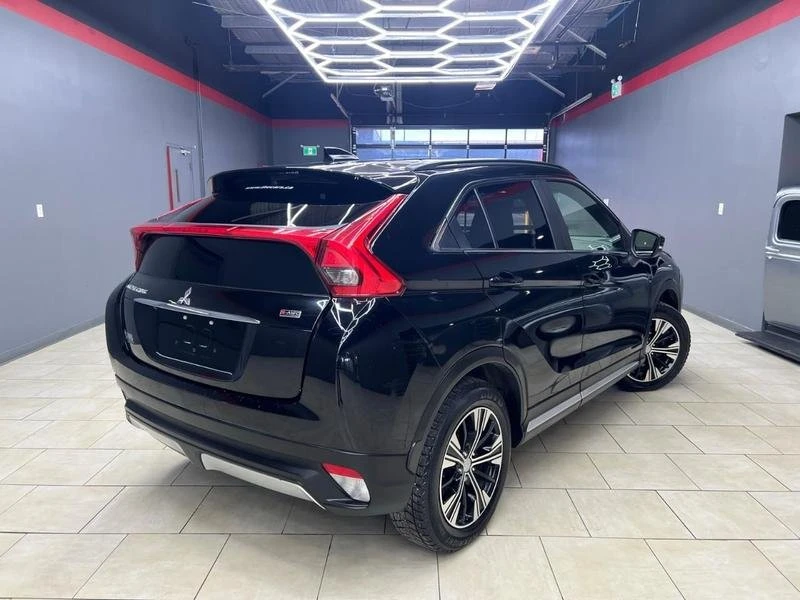 2020 Mitsubishi Eclipse Cross - Image 3 of 17