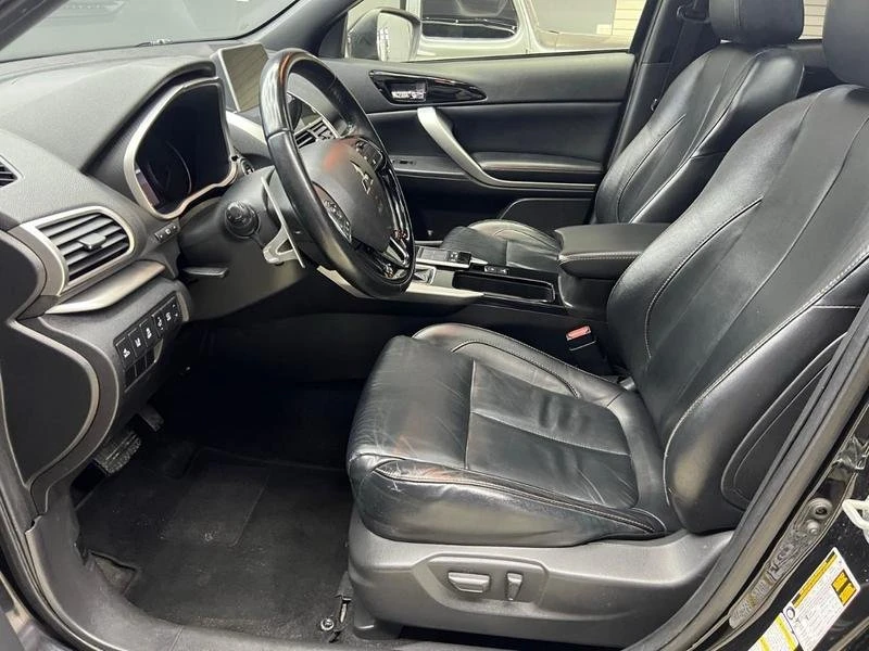 2020 Mitsubishi Eclipse Cross - Image 12 of 17