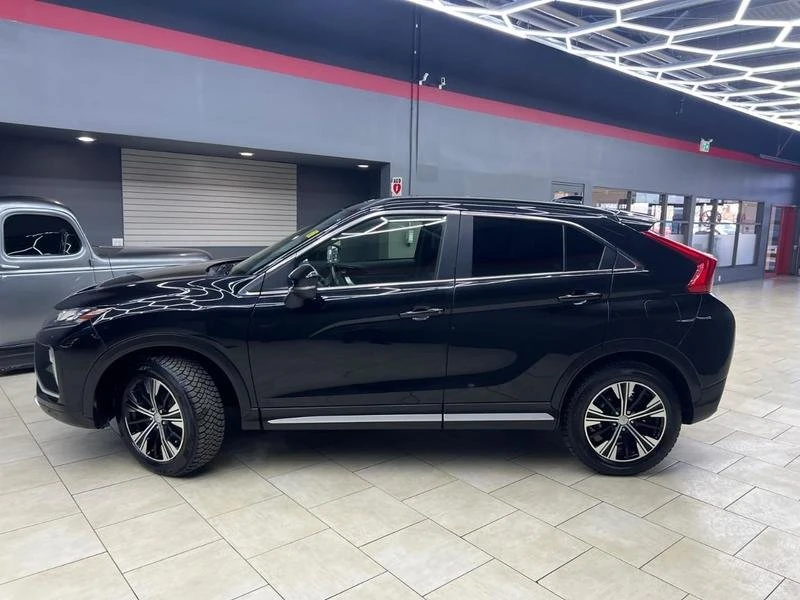 2020 Mitsubishi Eclipse Cross - Image 2 of 17