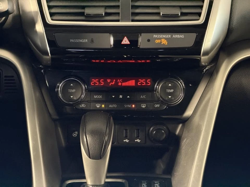 2020 Mitsubishi Eclipse Cross - Image 16 of 20