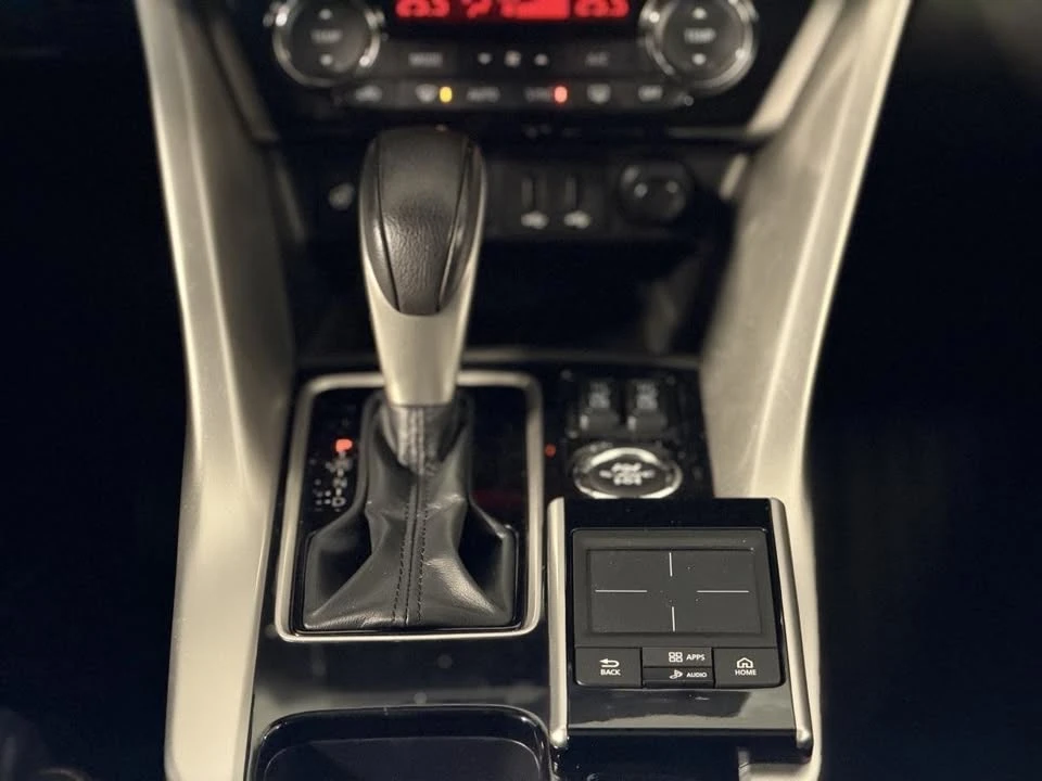 2020 Mitsubishi Eclipse Cross - Image 9 of 20