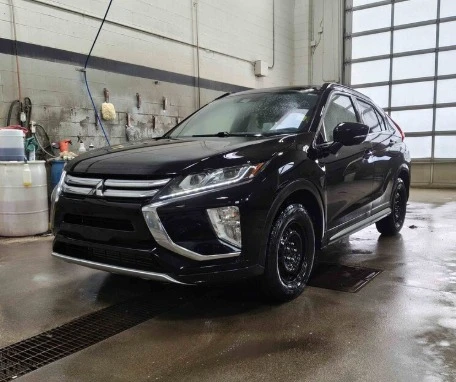 2020 Mitsubishi Eclipse Cross - Image 2 of 6