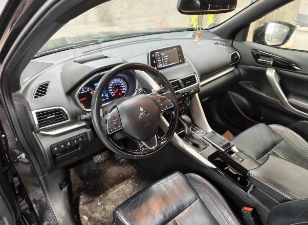 2020 Mitsubishi Eclipse Cross - Image 5 of 6