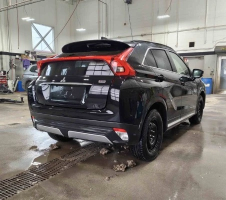 2020 Mitsubishi Eclipse Cross - Image 4 of 6