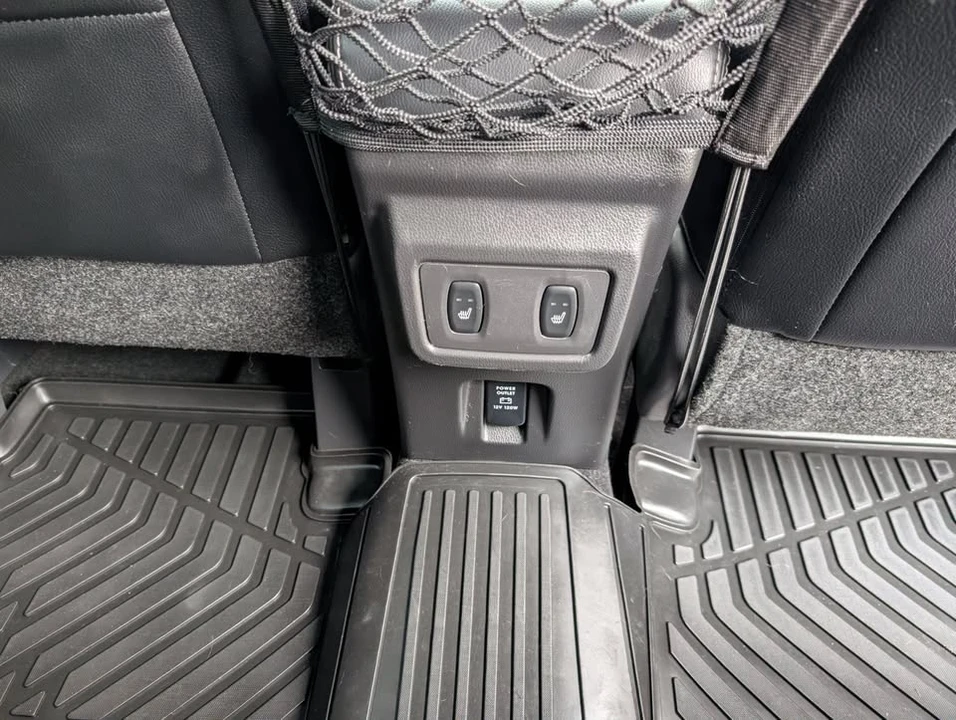 2020 Mitsubishi Eclipse Cross - Image 16 of 19