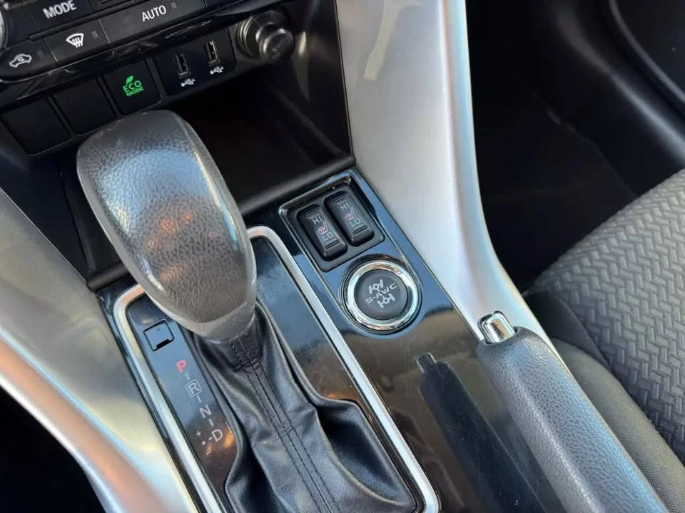 2020 Mitsubishi Eclipse Cross - Image 17 of 20
