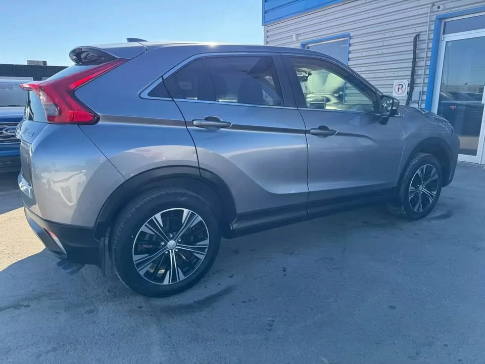 2020 Mitsubishi Eclipse Cross - Image 4 of 20
