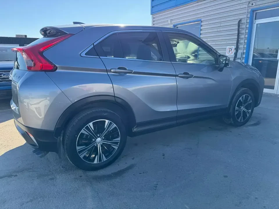 2020 Mitsubishi Eclipse Cross - Image 4 of 20