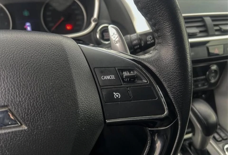 2020 Mitsubishi Eclipse Cross - Image 16 of 20