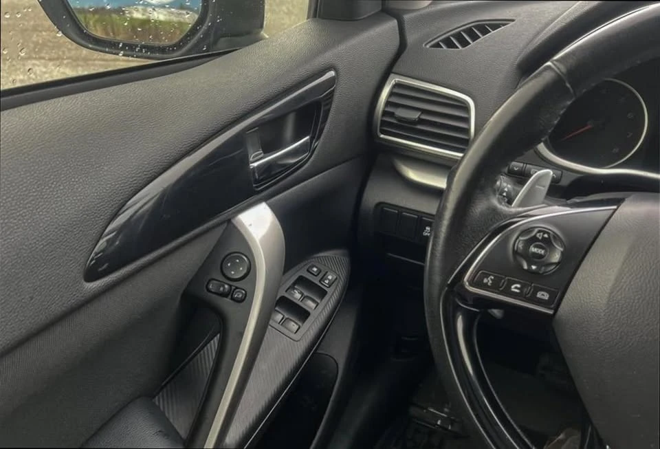 2020 Mitsubishi Eclipse Cross - Image 17 of 20