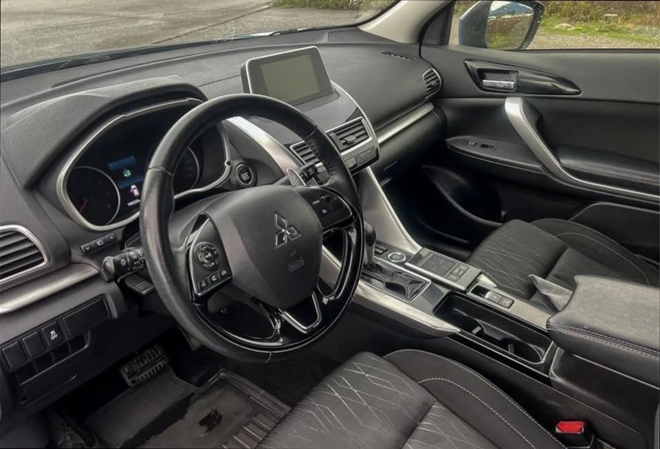 2020 Mitsubishi Eclipse Cross - Image 13 of 20