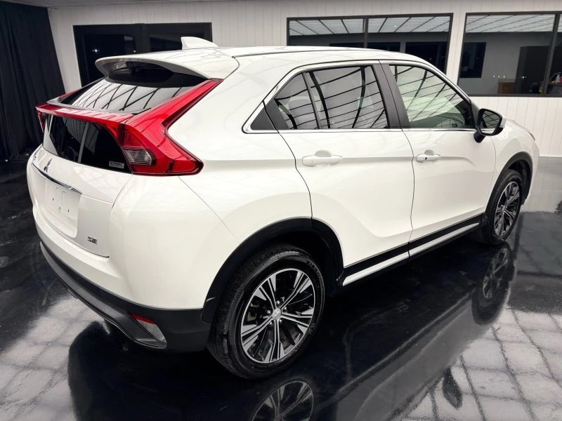 2020 Mitsubishi Eclipse Cross - Image 4 of 20