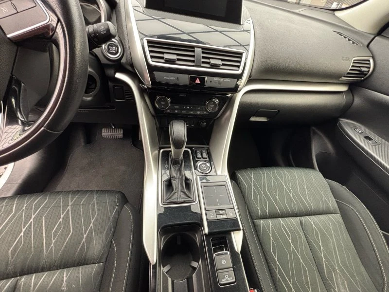 2020 Mitsubishi Eclipse Cross - Image 17 of 20