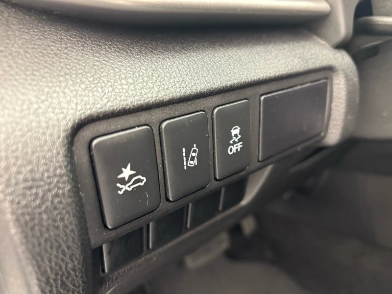 2020 Mitsubishi Eclipse Cross - Image 19 of 20