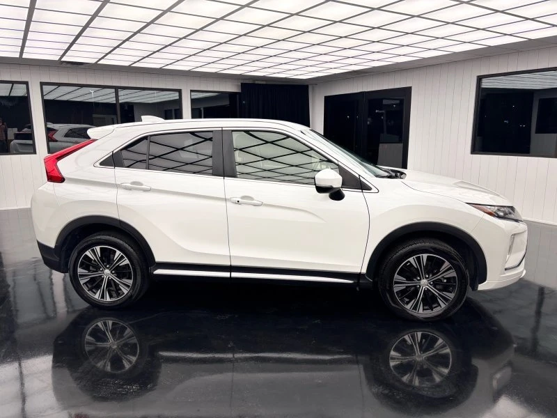 2020 Mitsubishi Eclipse Cross - Image 3 of 20