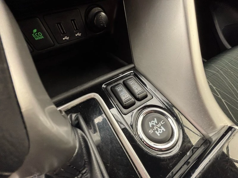 2020 Mitsubishi Eclipse Cross - Image 18 of 20