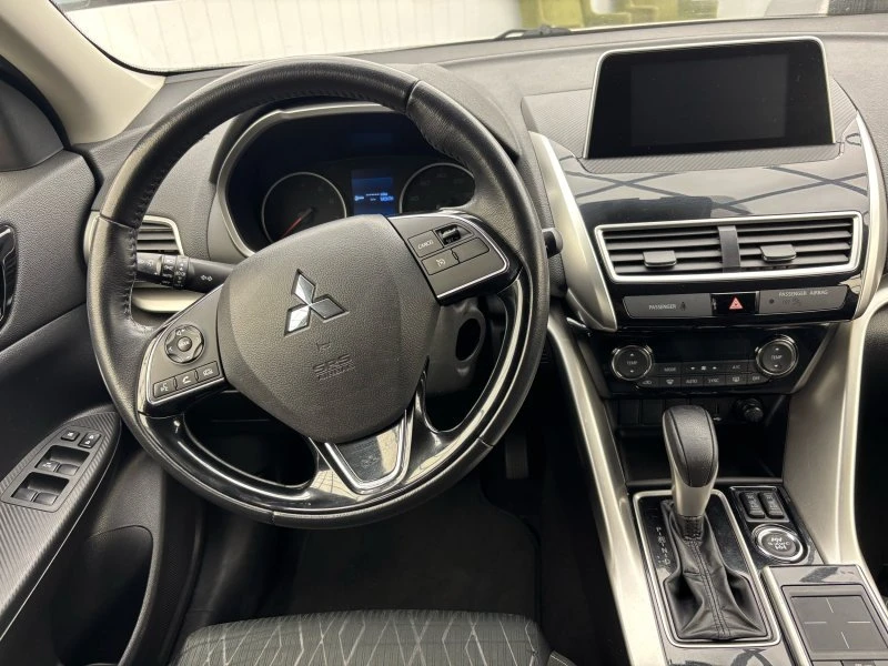 2020 Mitsubishi Eclipse Cross - Image 15 of 20