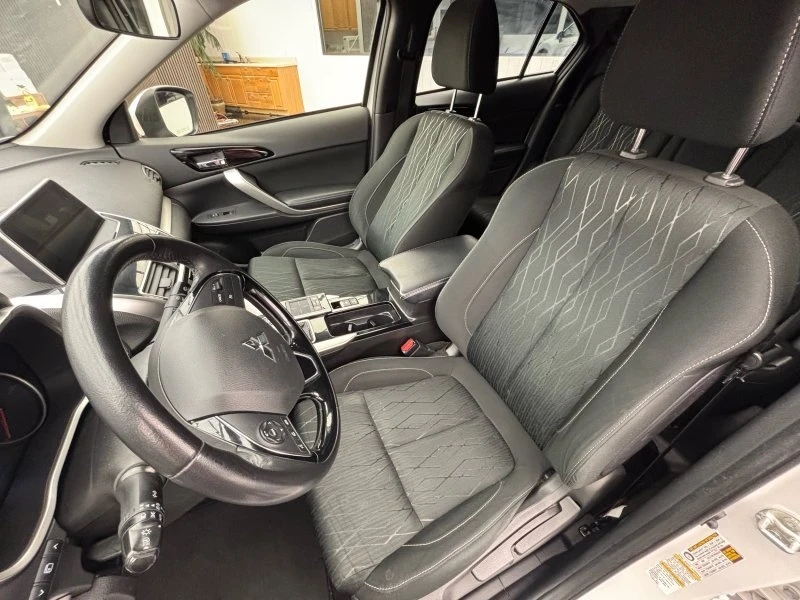 2020 Mitsubishi Eclipse Cross - Image 16 of 20