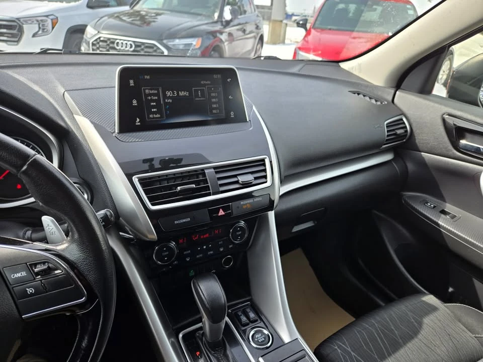 2020 Mitsubishi Eclipse Cross - Image 17 of 20