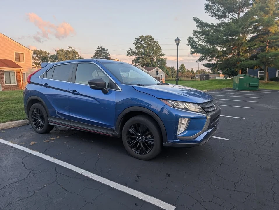 2020 Mitsubishi Eclipse Cross - Image 3 of 14