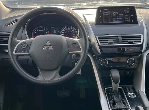 2020 Mitsubishi Eclipse Cross - Image 2 of 8