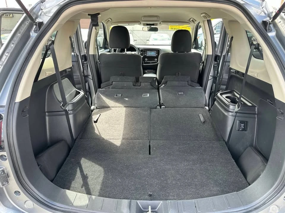 2020 Mitsubishi Outlander - Image 14 of 18