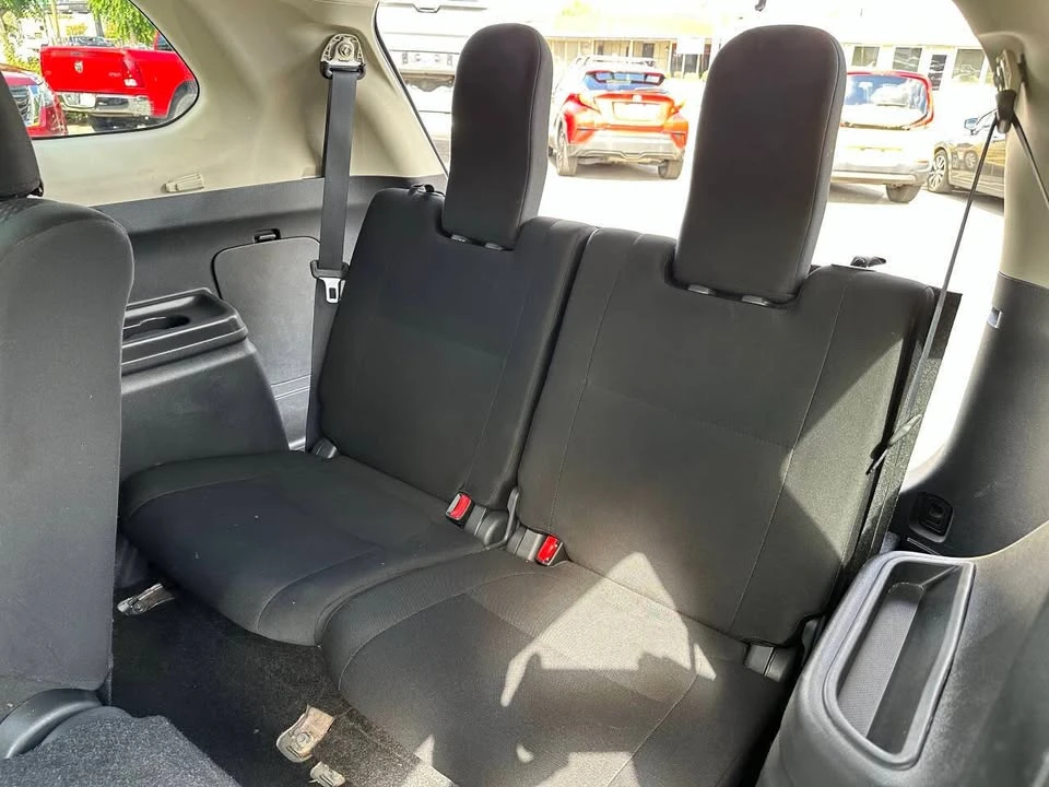 2020 Mitsubishi Outlander - Image 18 of 18
