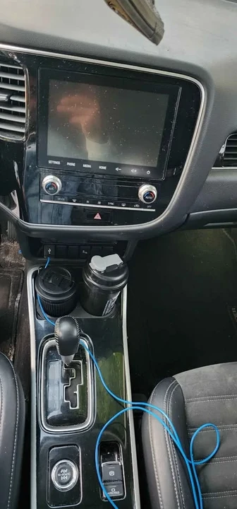 2020 Mitsubishi Outlander - Image 10 of 16