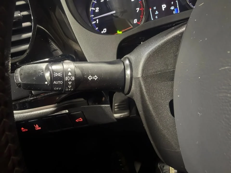 2020 Mitsubishi Outlander - Image 15 of 20