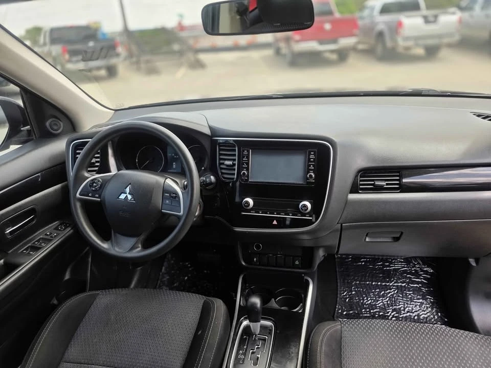 2020 Mitsubishi Outlander - Image 7 of 7