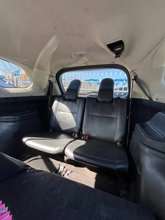 2020 Mitsubishi Outlander - Image 10 of 11