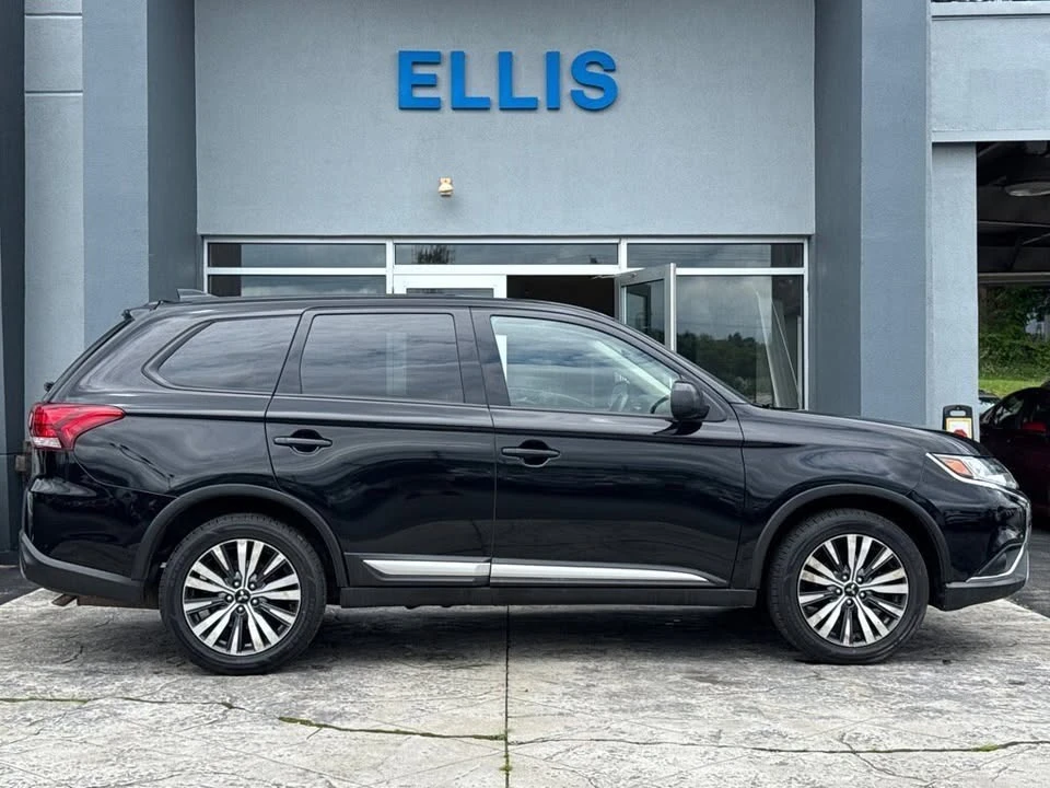 2020 Mitsubishi Outlander - Image 2 of 6