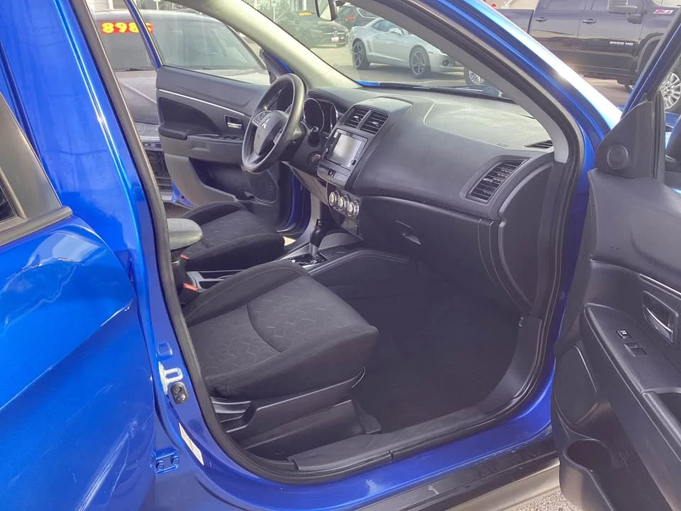 2020 Mitsubishi Outlander - Image 9 of 9