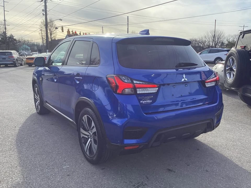 2020 Mitsubishi Outlander - Image 4 of 9