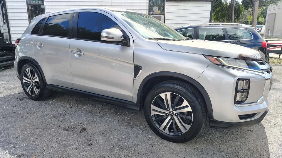 2020 Mitsubishi Outlander - Image 3 of 7
