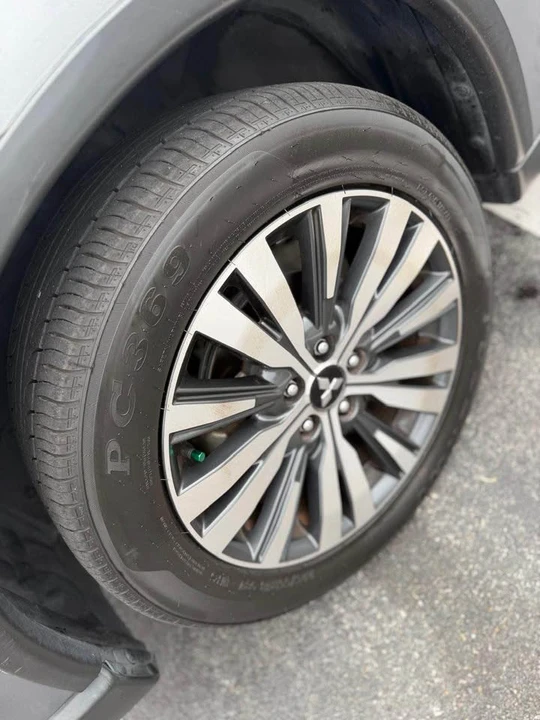 2020 Mitsubishi Outlander - Image 15 of 15