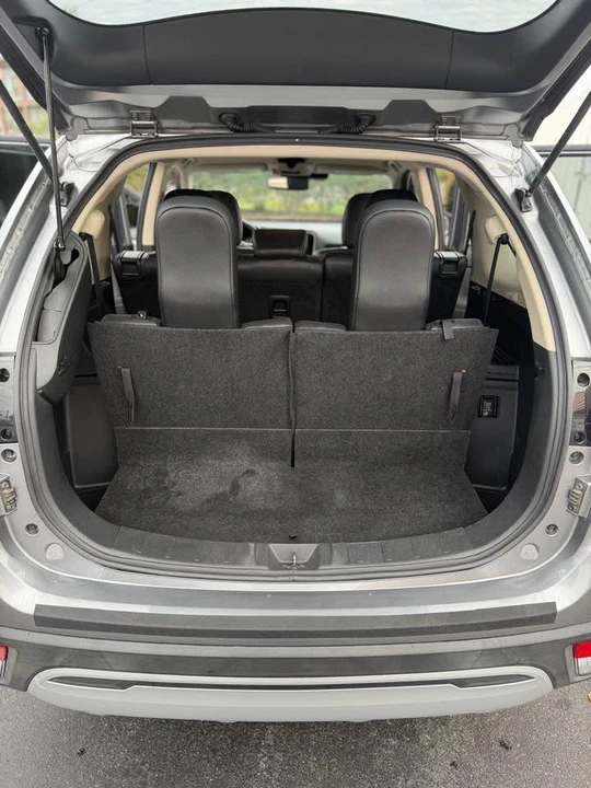 2020 Mitsubishi Outlander - Image 7 of 15