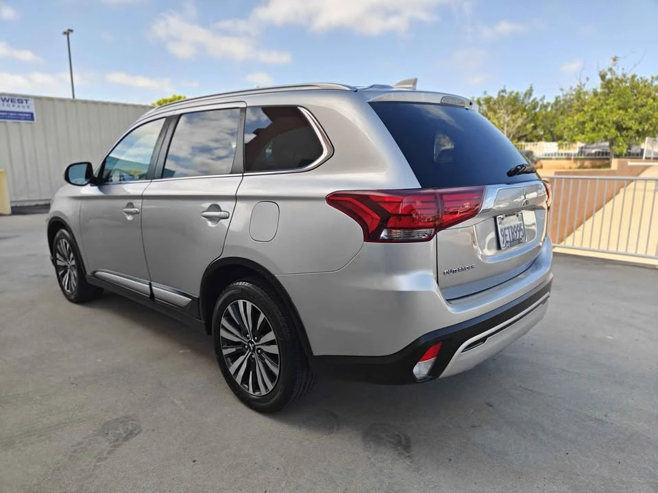 2020 Mitsubishi Outlander - Image 4 of 20