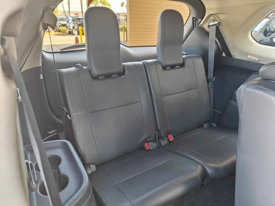 2020 Mitsubishi Outlander - Image 9 of 20