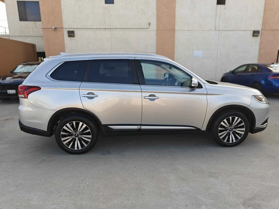 2020 Mitsubishi Outlander - Image 7 of 20