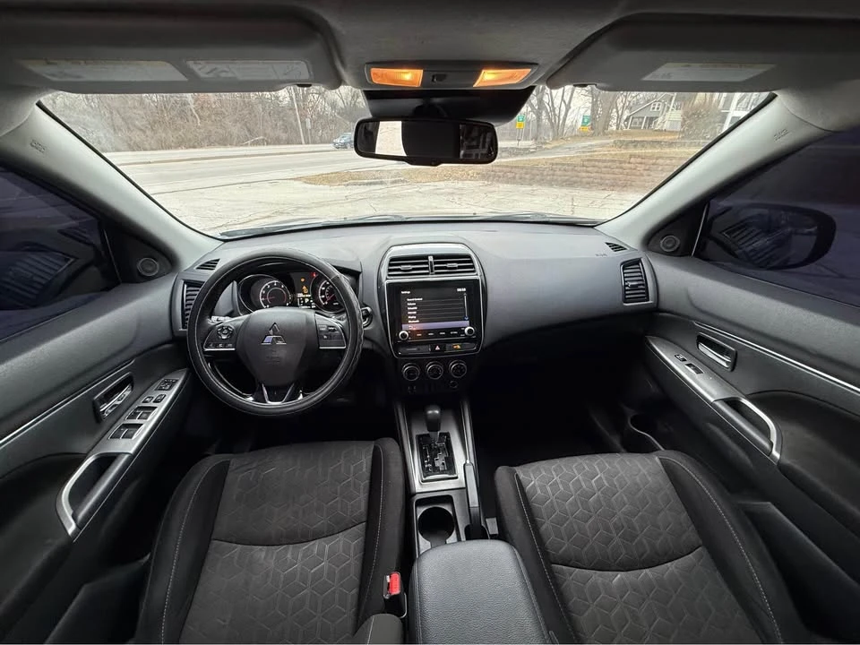 2020 Mitsubishi Outlander Sport - Image 8 of 9