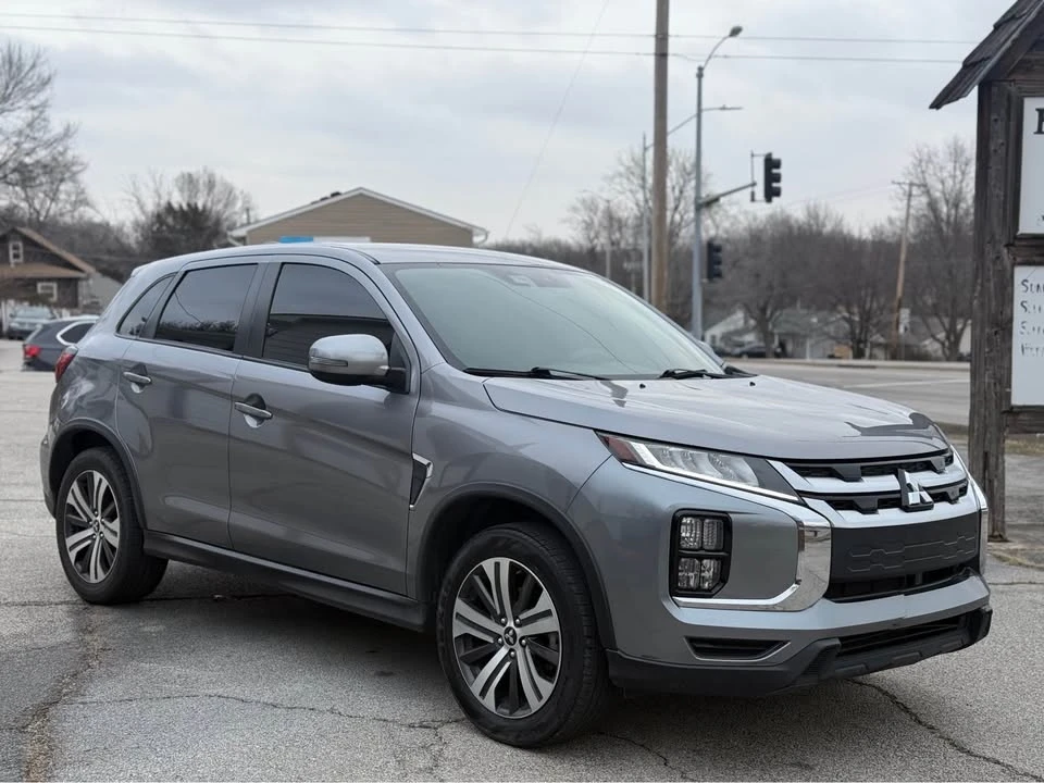 2020 Mitsubishi Outlander Sport - Image 3 of 9