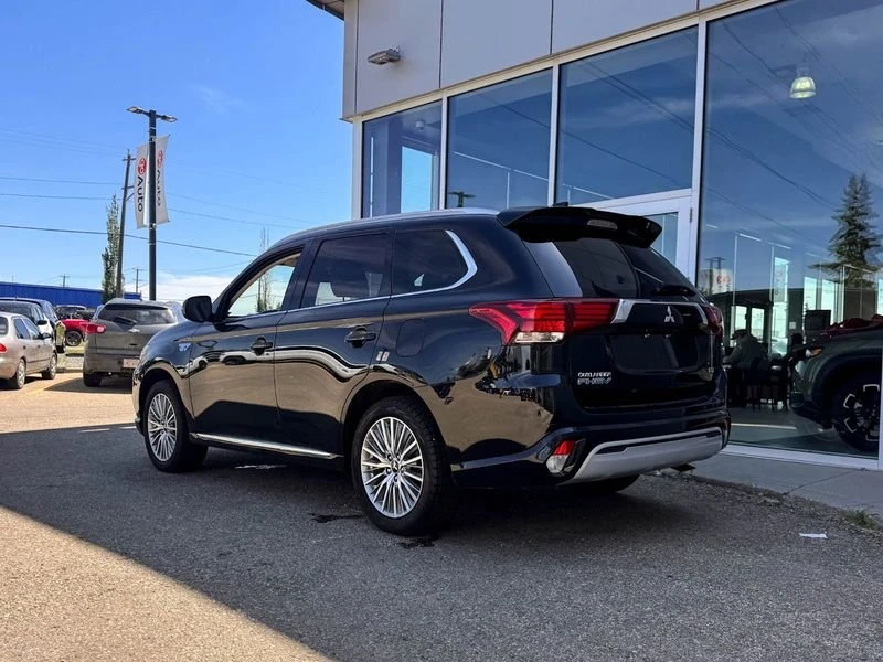 2020 Mitsubishi Outlander - Image 5 of 20