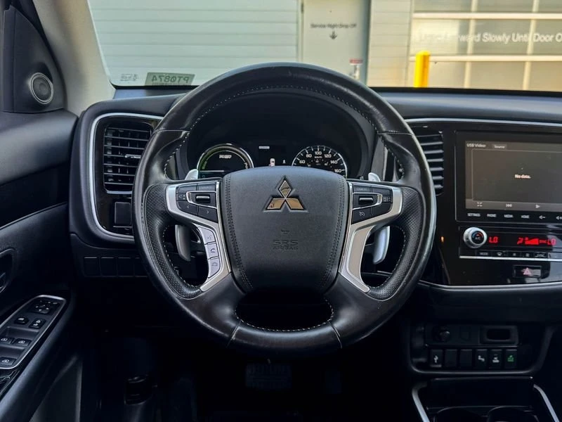 2020 Mitsubishi Outlander - Image 12 of 20