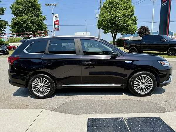 2020 Mitsubishi Outlander - Image 4 of 16