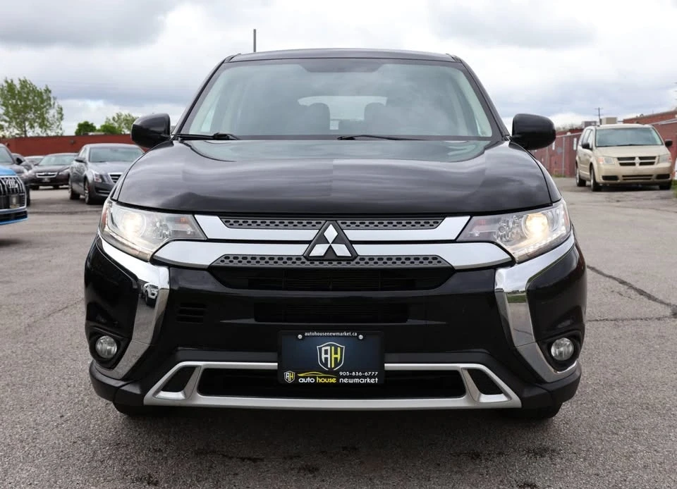 2020 Mitsubishi Outlander - Image 10 of 20