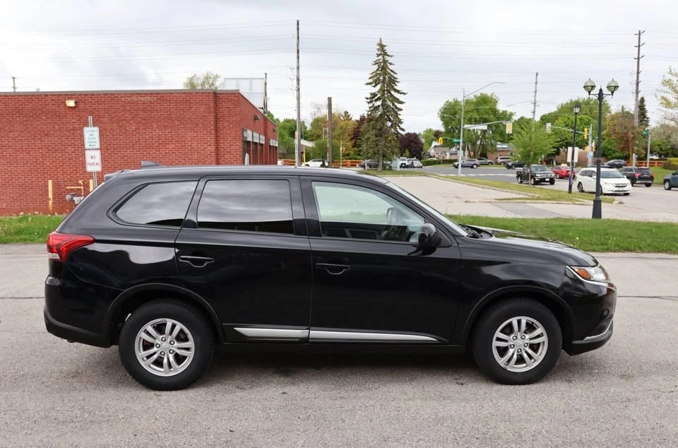 2020 Mitsubishi Outlander - Image 8 of 20