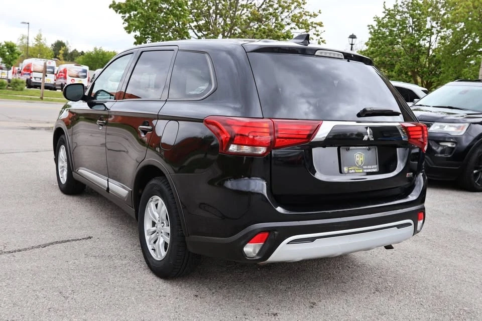 2020 Mitsubishi Outlander - Image 4 of 20