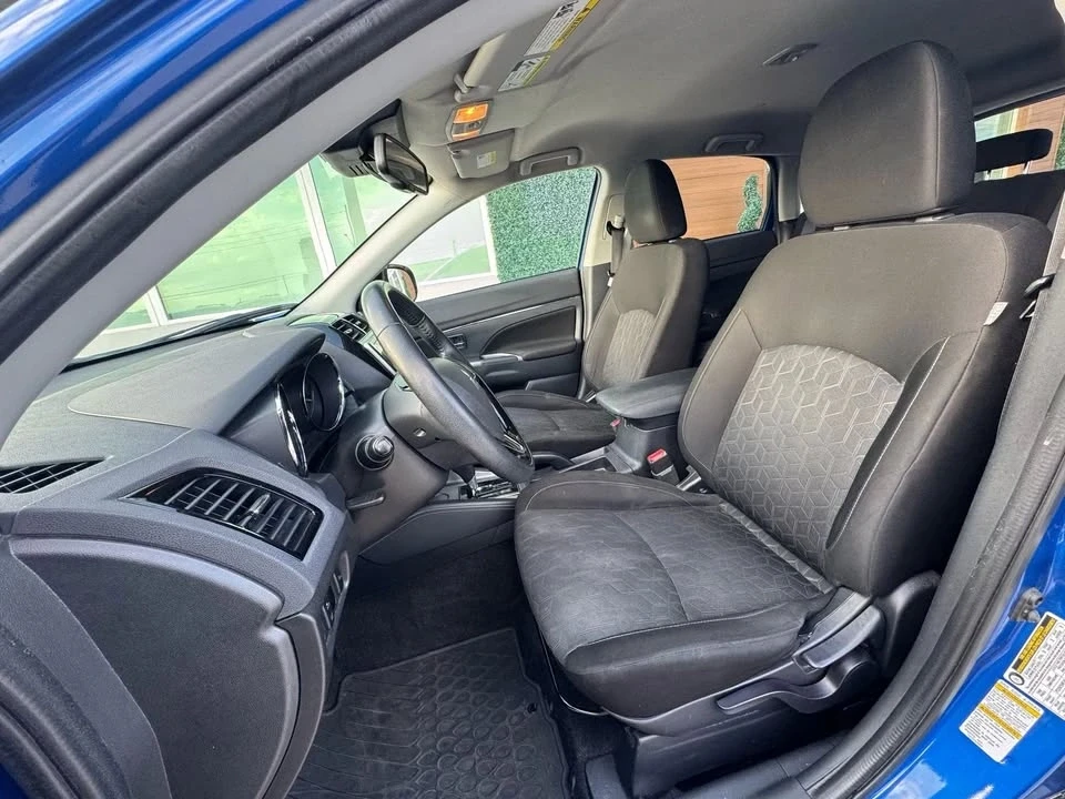 2020 Mitsubishi Outlander - Image 11 of 20