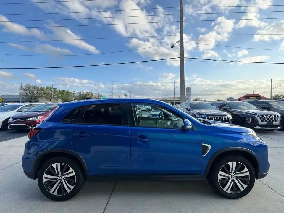 2020 Mitsubishi Outlander - Image 6 of 20
